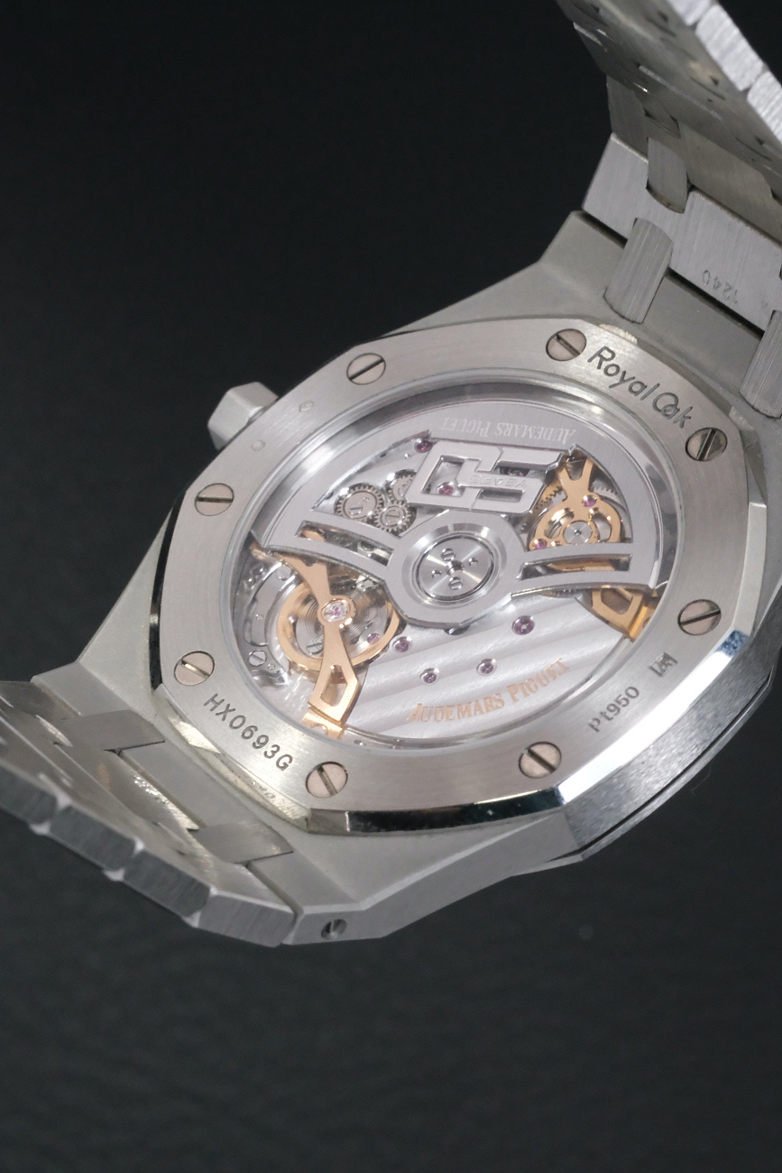 Audemars Piguet в наличии в Москве в &quot;Мануфактуре&quot;! 