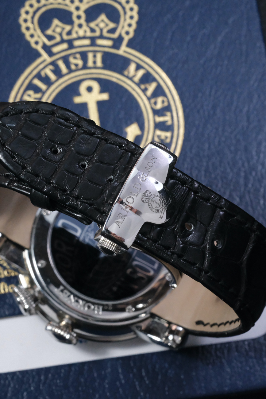 Arnold & Son в наличии в Москве в &quot;Мануфактуре&quot;! 