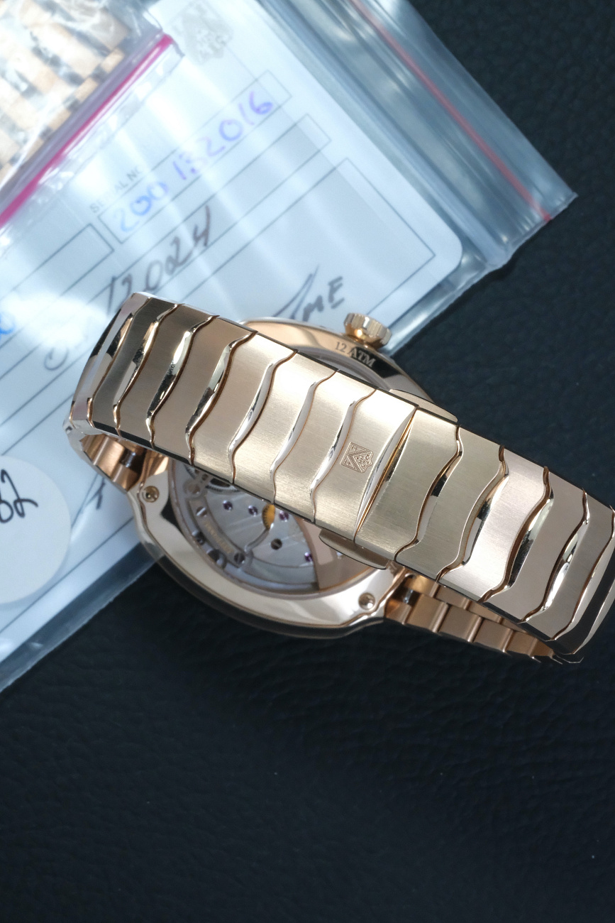 H. Moser & Cie в наличии в Москве в &quot;Мануфактуре&quot;! 