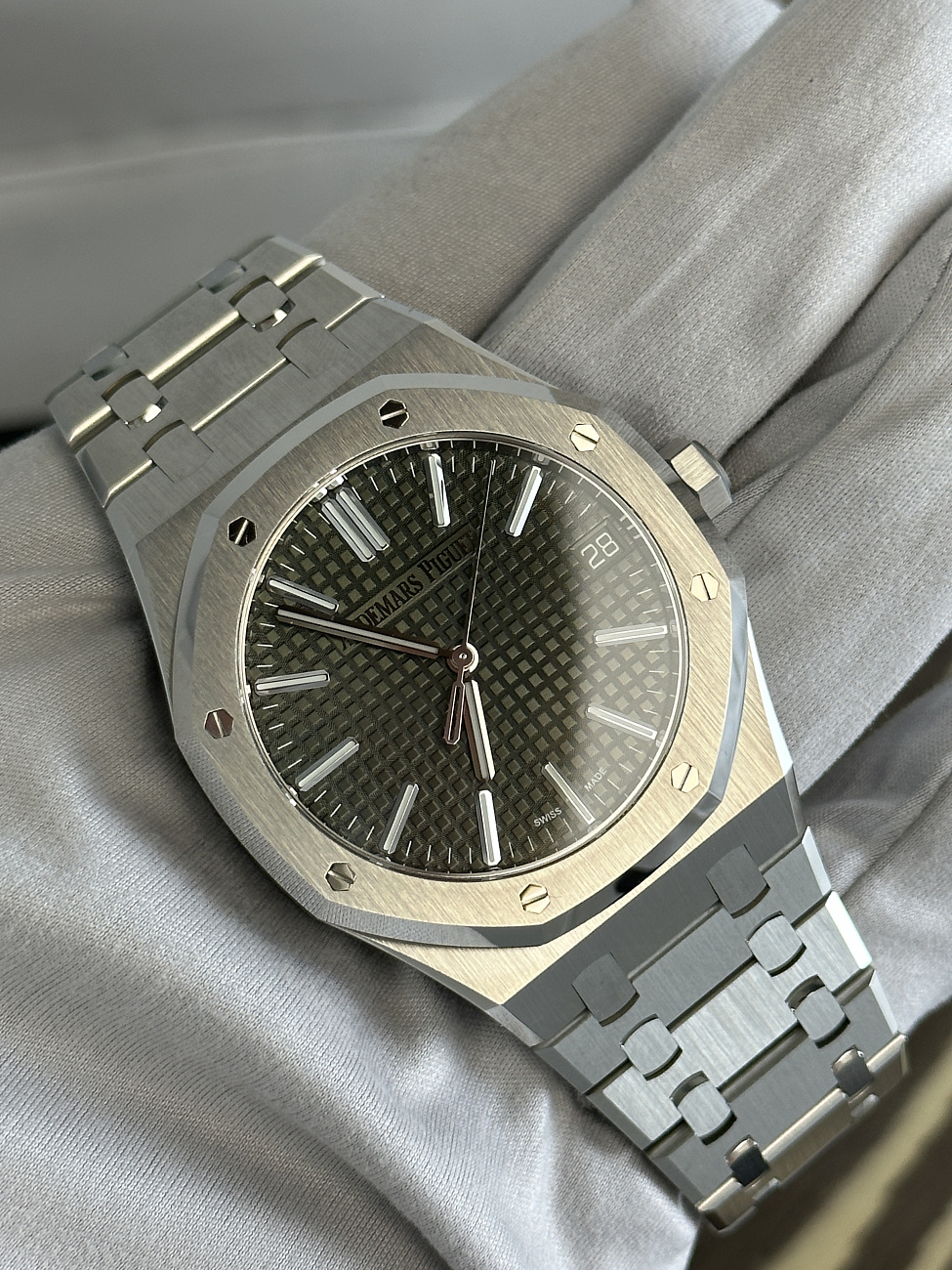Audemars Piguet в наличии в Москве в &quot;Мануфактуре&quot;! 