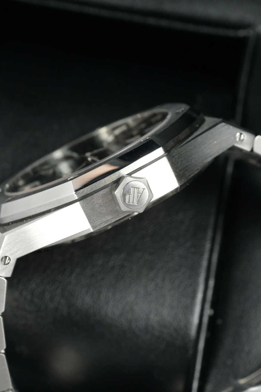 Audemars Piguet в наличии в Москве в &quot;Мануфактуре&quot;! 