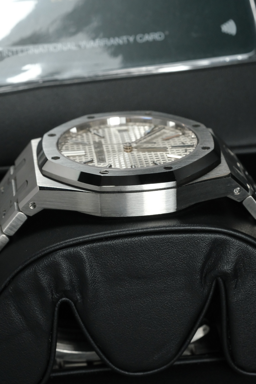 Audemars Piguet в наличии в Москве в &quot;Мануфактуре&quot;! 