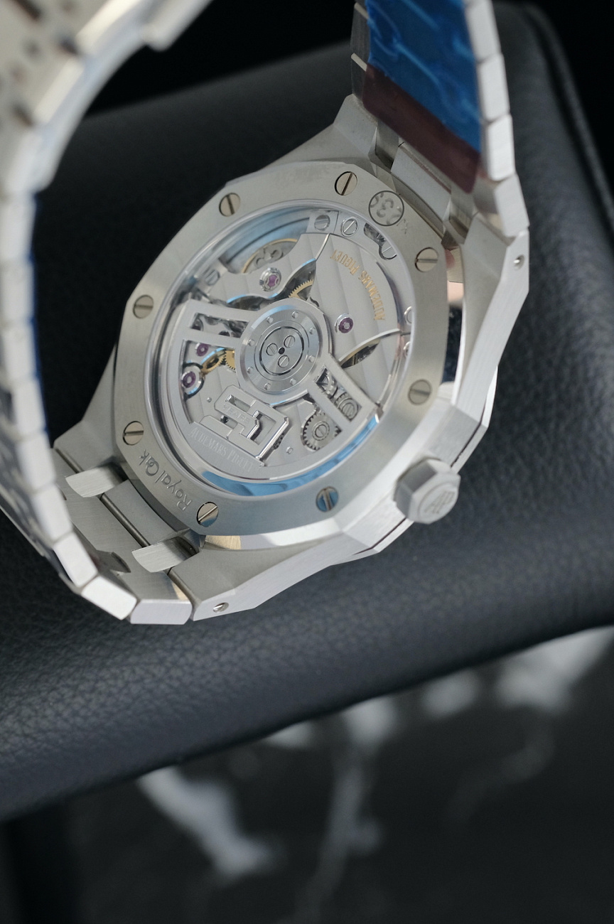 Audemars Piguet в наличии в Москве в &quot;Мануфактуре&quot;! 