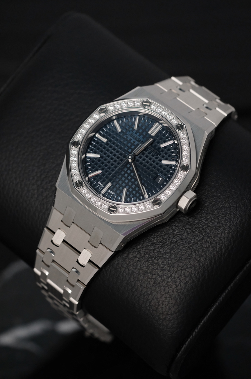 Audemars Piguet в наличии в Москве в &quot;Мануфактуре&quot;! 