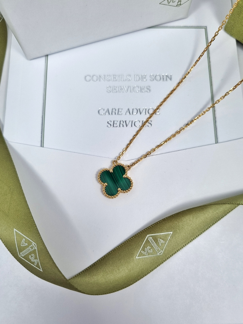 Van Cleef & Arpels в наличии в Москве в &quot;Мануфактуре&quot;! 