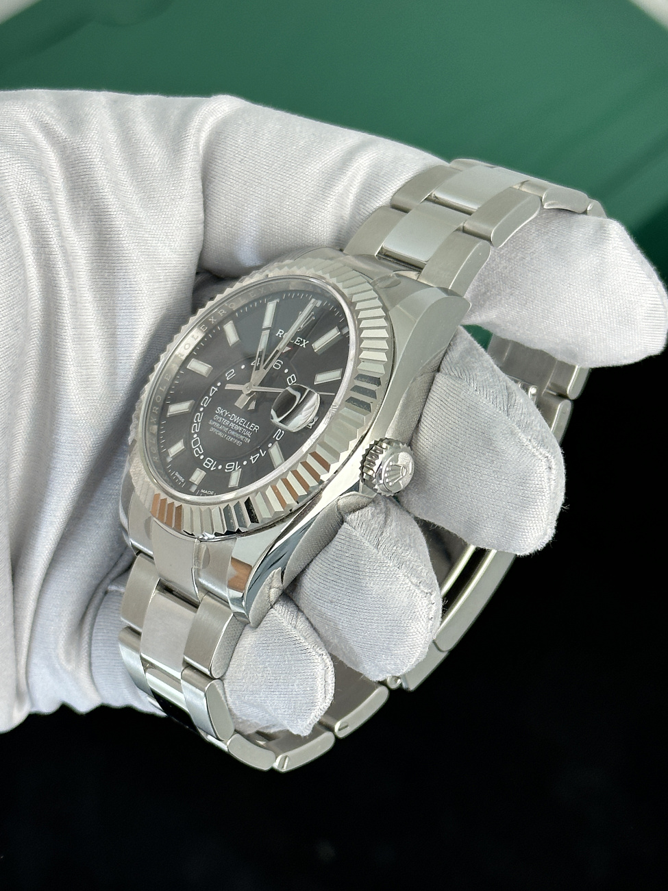 Rolex в наличии в Москве в &quot;Мануфактуре&quot;! 