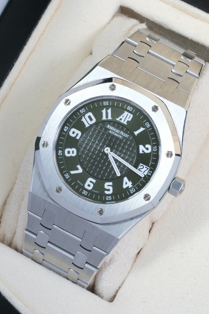 Audemars Piguet в наличии в Москве в &quot;Мануфактуре&quot;! 