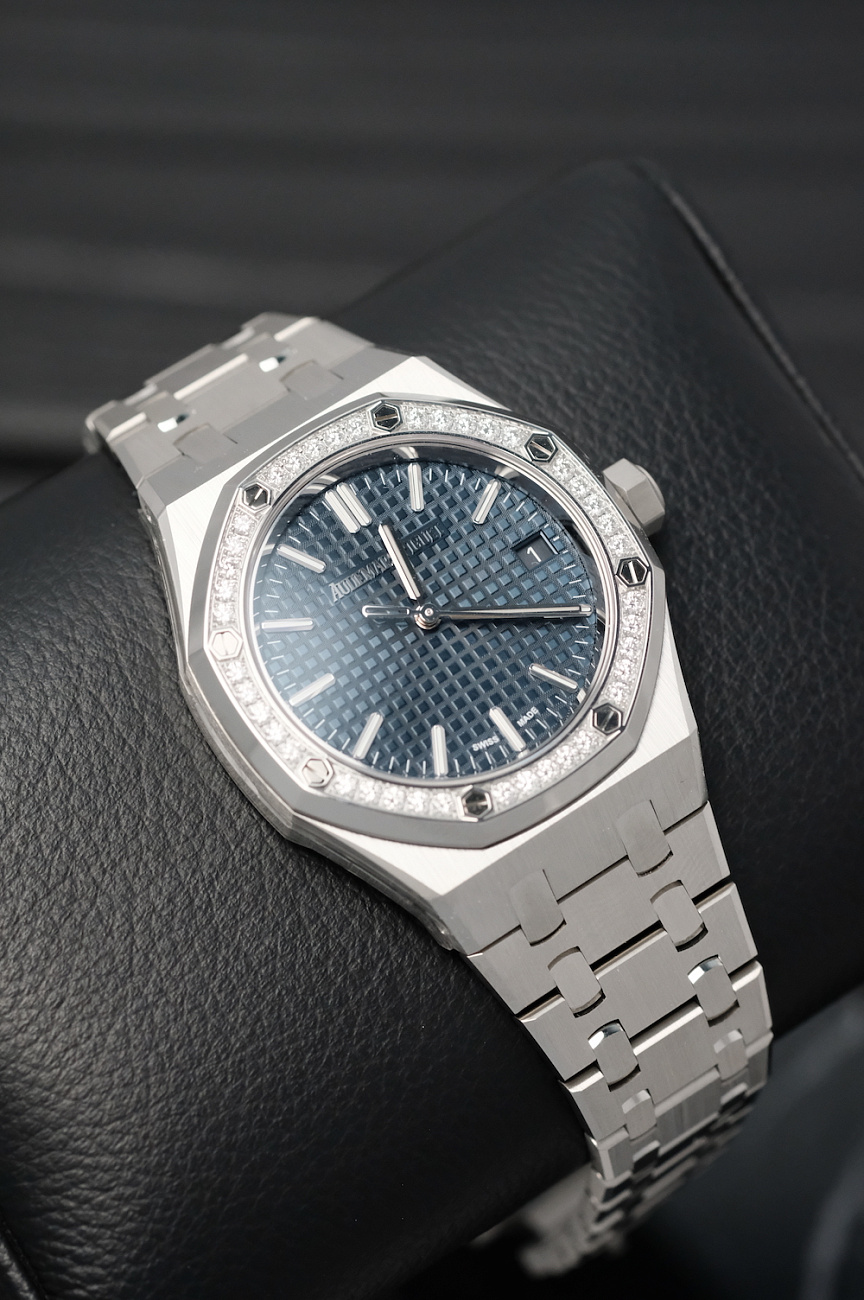 Audemars Piguet в наличии в Москве в &quot;Мануфактуре&quot;! 