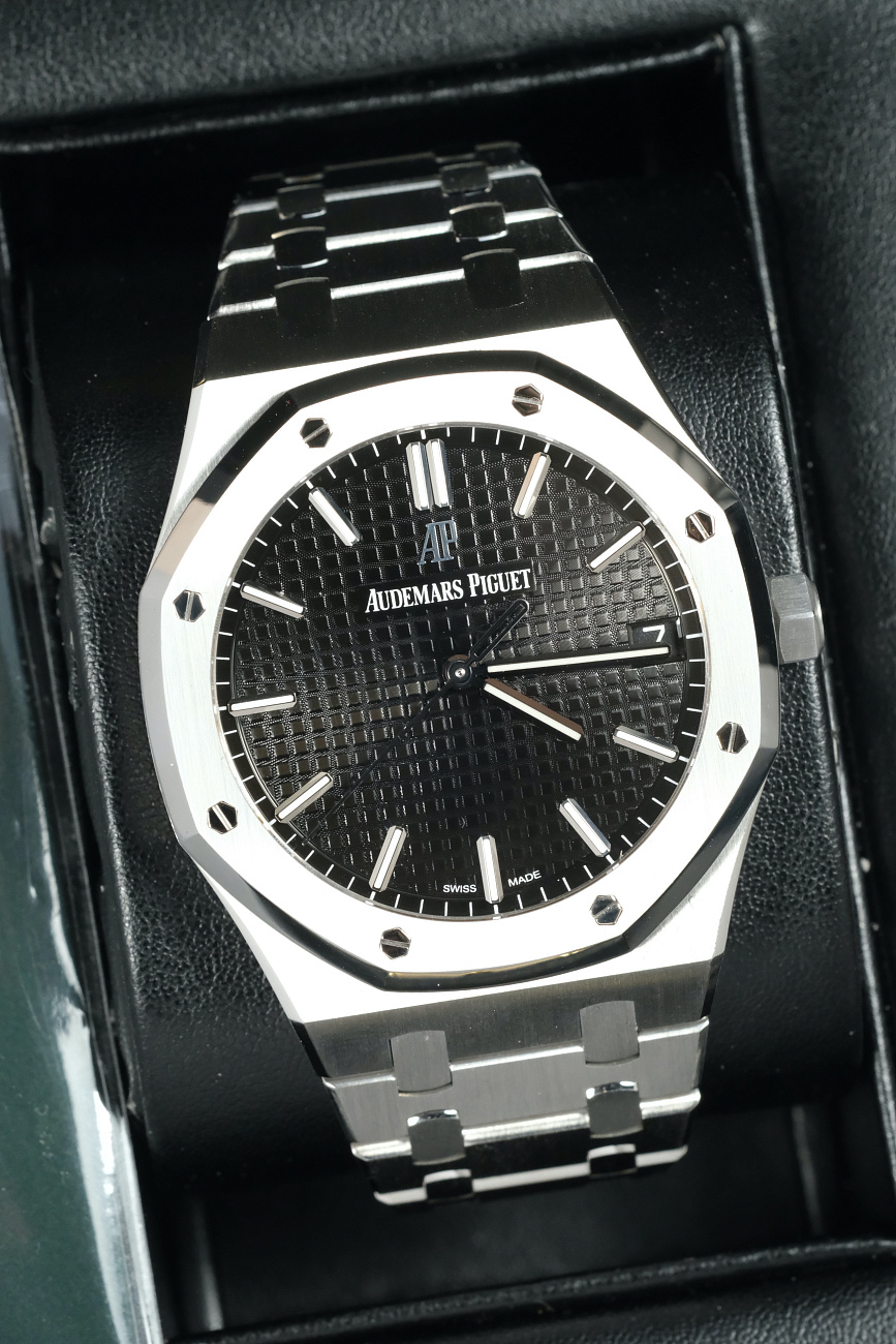 Audemars Piguet в наличии в Москве в &quot;Мануфактуре&quot;! 