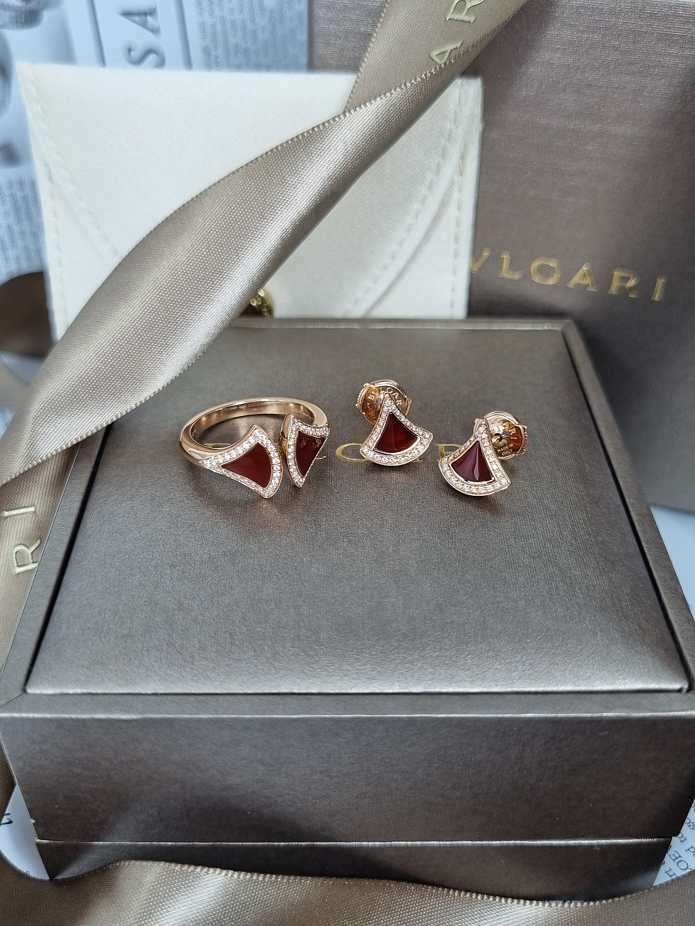 Bvlgari в наличии в Москве в &quot;Мануфактуре&quot;! 