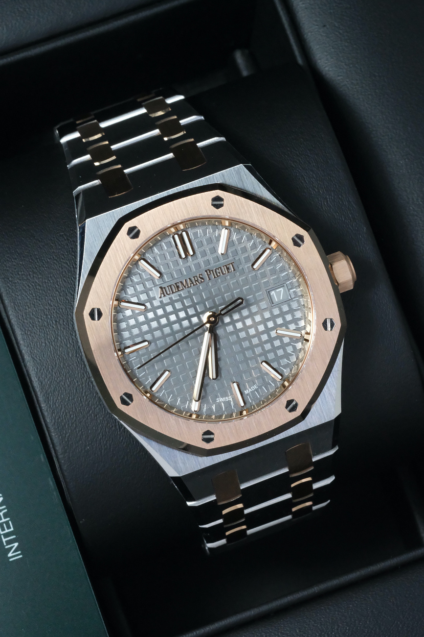 Audemars Piguet в наличии в Москве в &quot;Мануфактуре&quot;! 