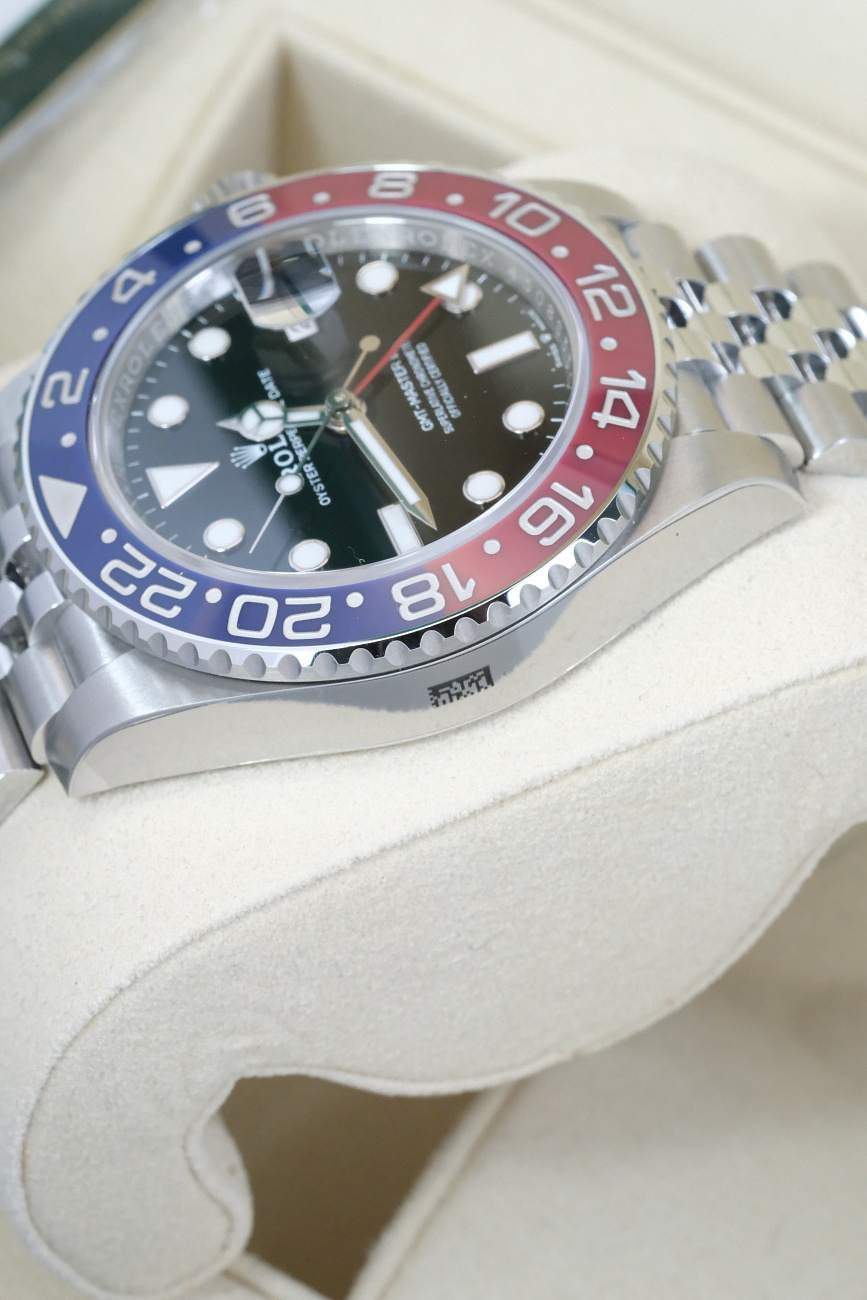 Rolex в наличии в Москве в &quot;Мануфактуре&quot;! 